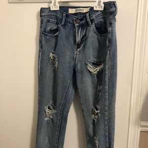 Brandy Melville Boyfriend Jeans